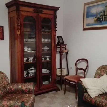 Erminia Oda ve Kahvaltı *