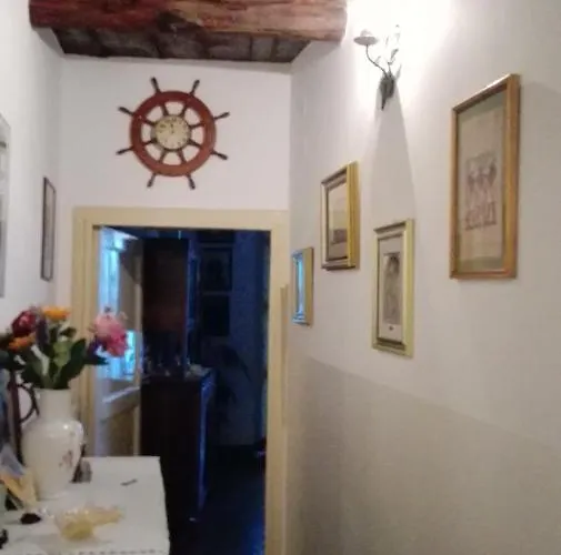 Erminia לינה וארוחת בוקר