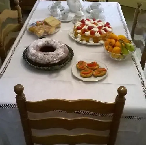 לינה וארוחת בוקר Erminia Laino Borgo